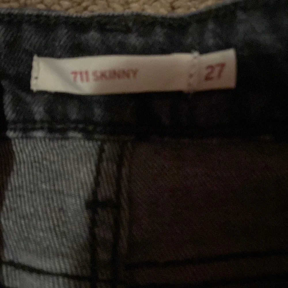 Levi’s 711 Skinny Jeans Size 27 - Picture 2 of 3